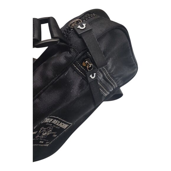 True Religion Crossbody Sling Bag Black World Tour Unisex Messenger Bag - Picture 3 of 6